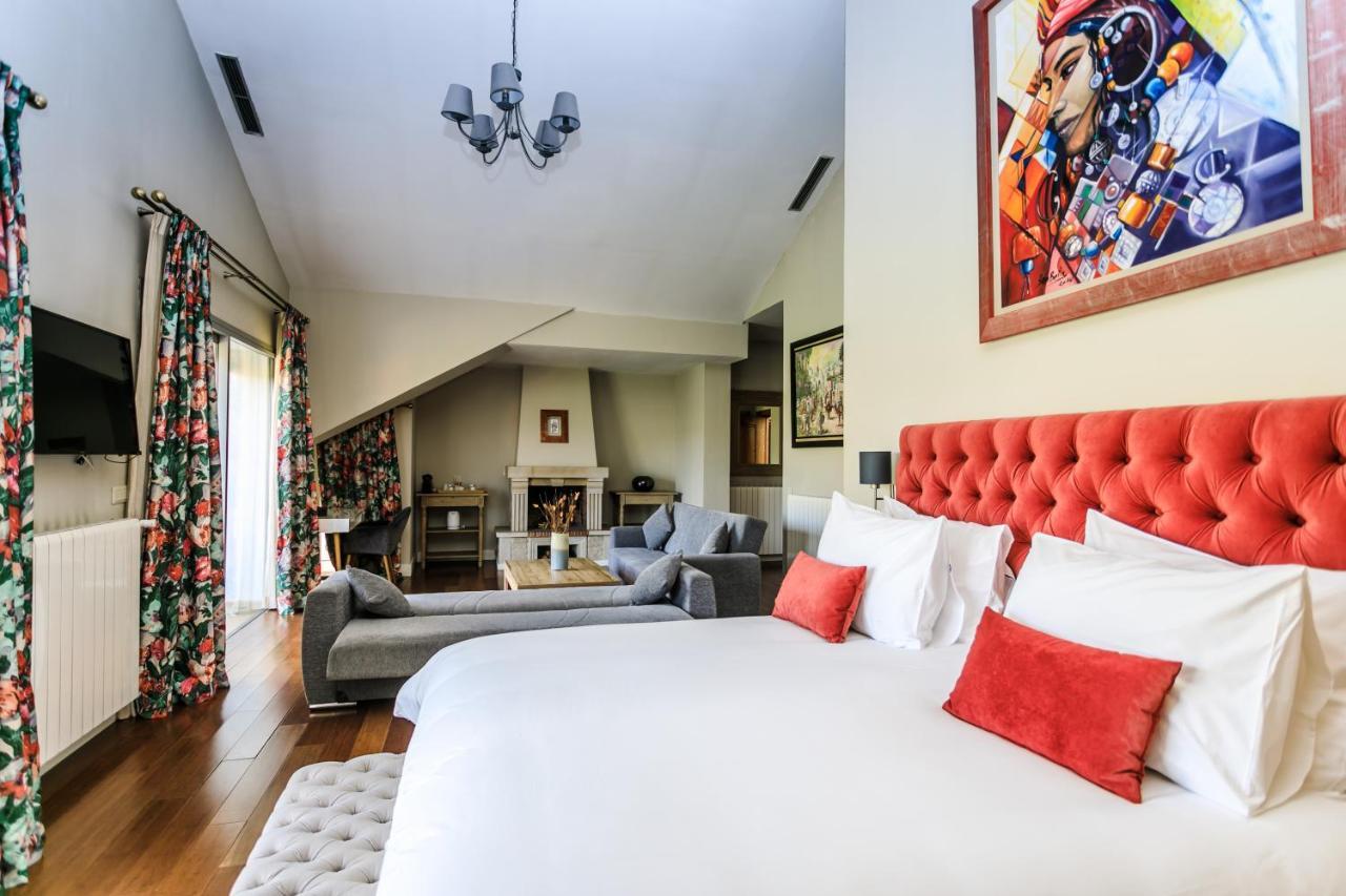 Le Palais Des Cerisiers Hotel Азру Екстериор снимка